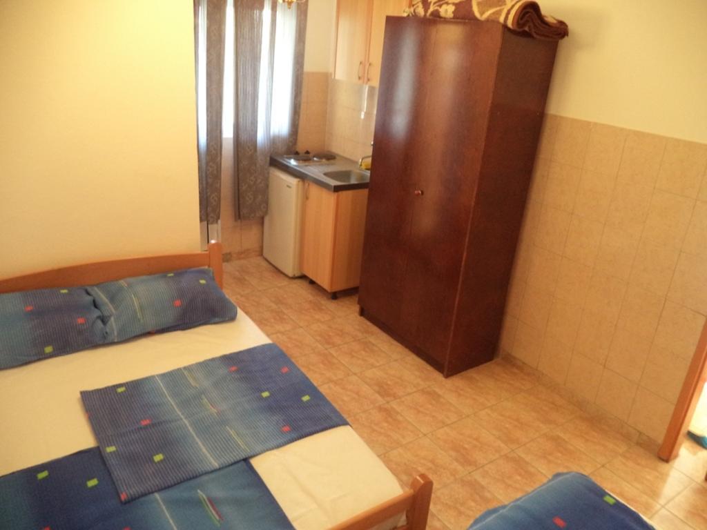 Vito Apartments Sutomore Room photo